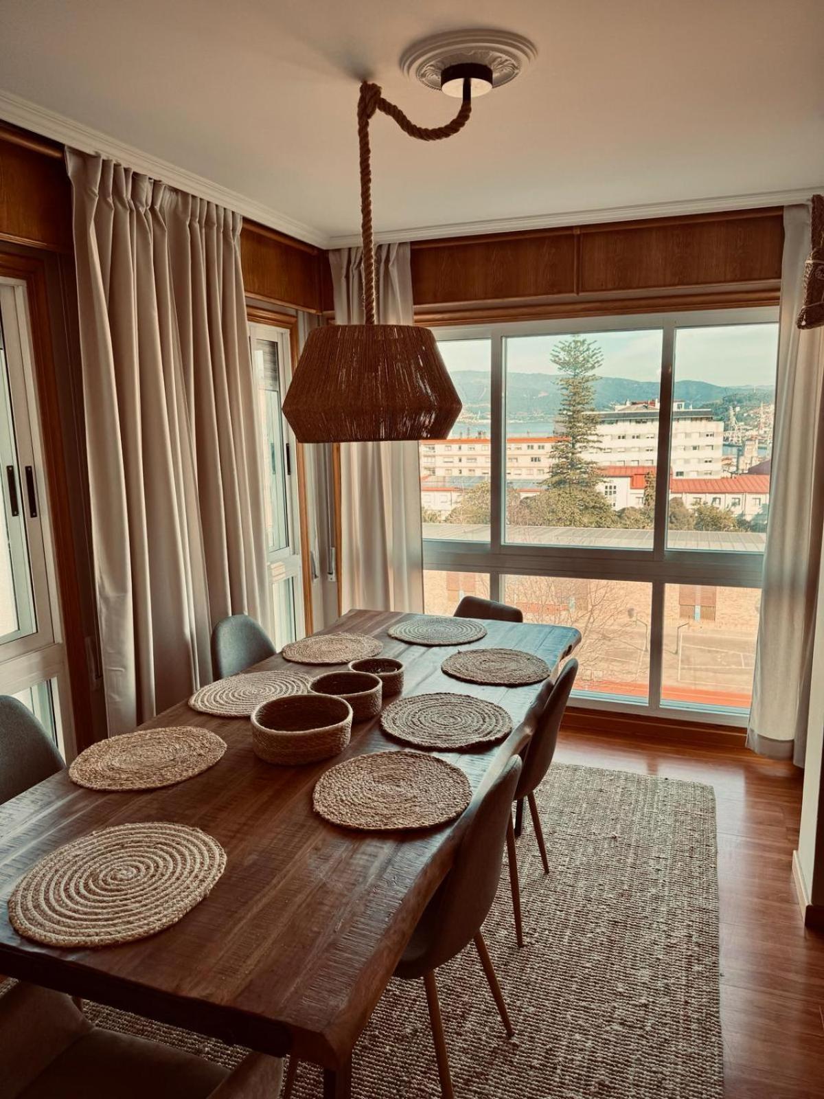 Moderno Apartamento Con Vistas A La Ria De 比戈 外观 照片